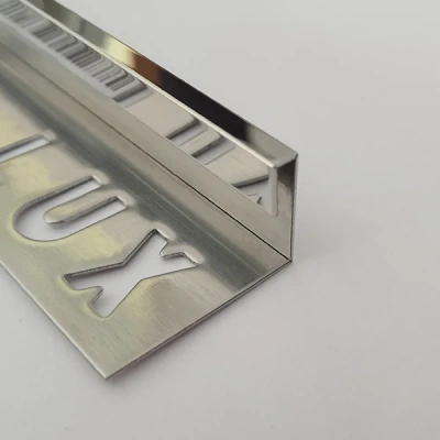 Baghetă dreaptă cu muchii exterioare din inox 10 mm - inox oglindă